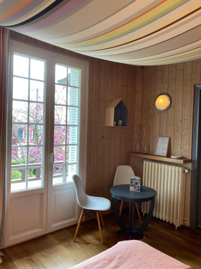 Maison D'Hotes Il Etait Une Fois Pont-Évêque Exteriör bild
