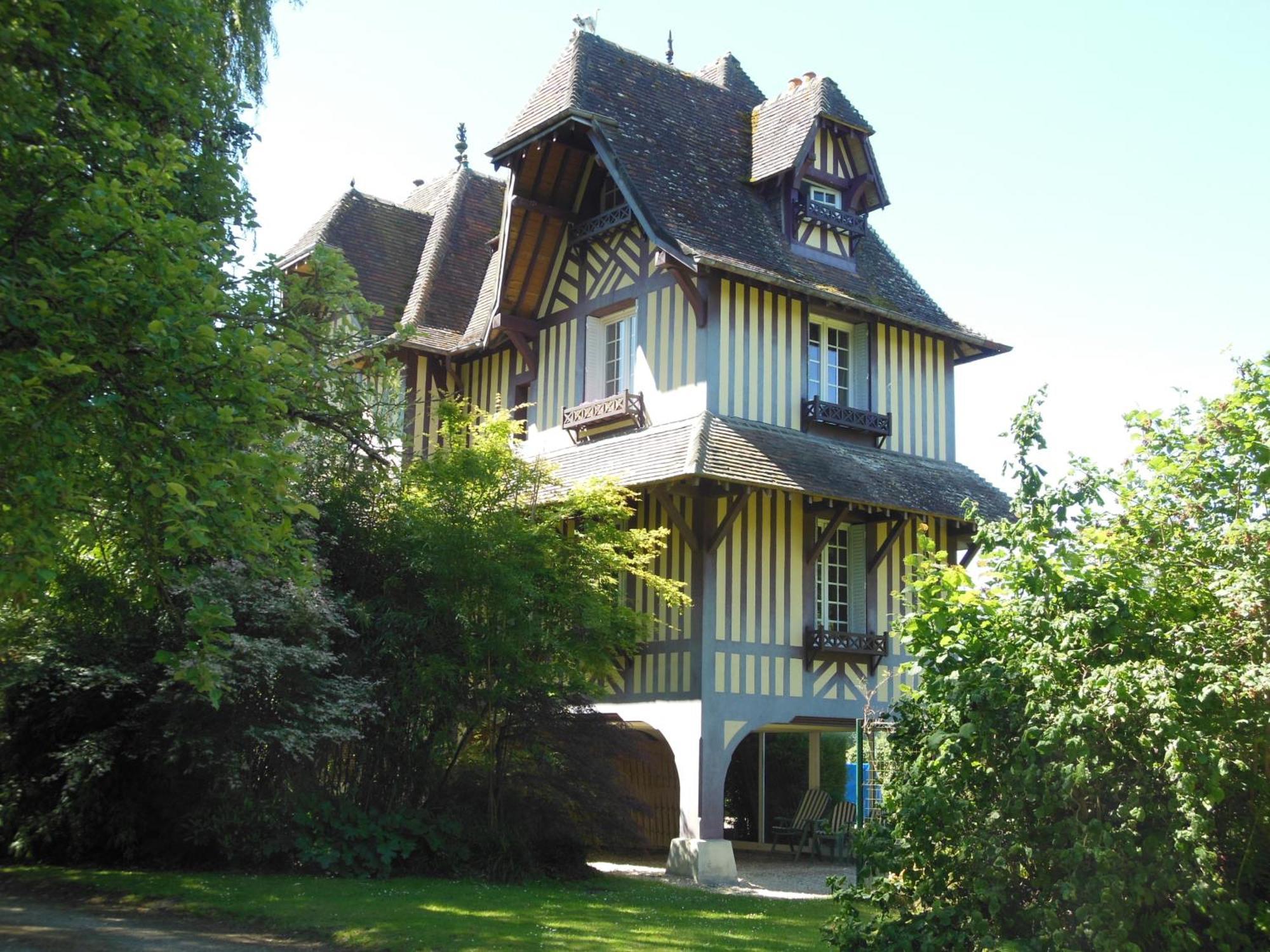 Maison D'Hotes Il Etait Une Fois Pont-Évêque Exteriör bild