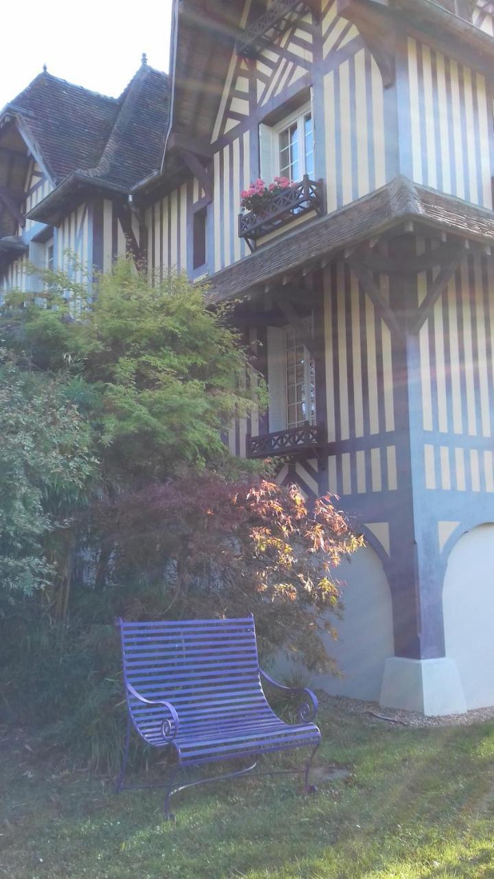 Maison D'Hotes Il Etait Une Fois Pont-Évêque Exteriör bild